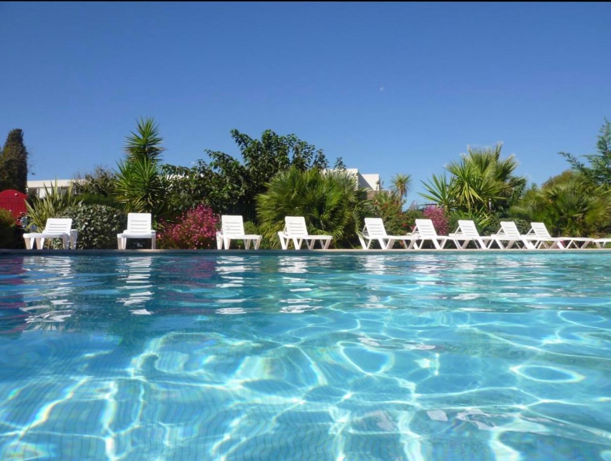 Luxury 3 Piece Garden Apartment In Cannes Marina Мандельё-ла-Напуль Экстерьер фото