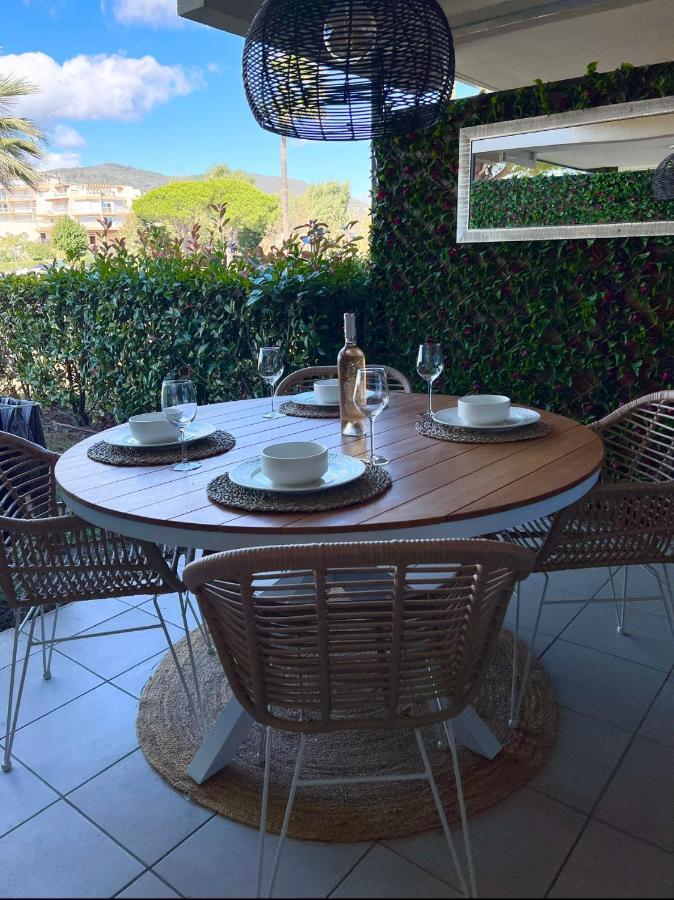 Luxury 3 Piece Garden Apartment In Cannes Marina Мандельё-ла-Напуль Экстерьер фото