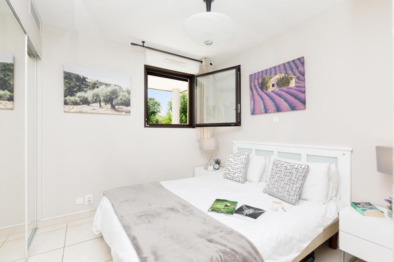Luxury 3 Piece Garden Apartment In Cannes Marina Мандельё-ла-Напуль Экстерьер фото